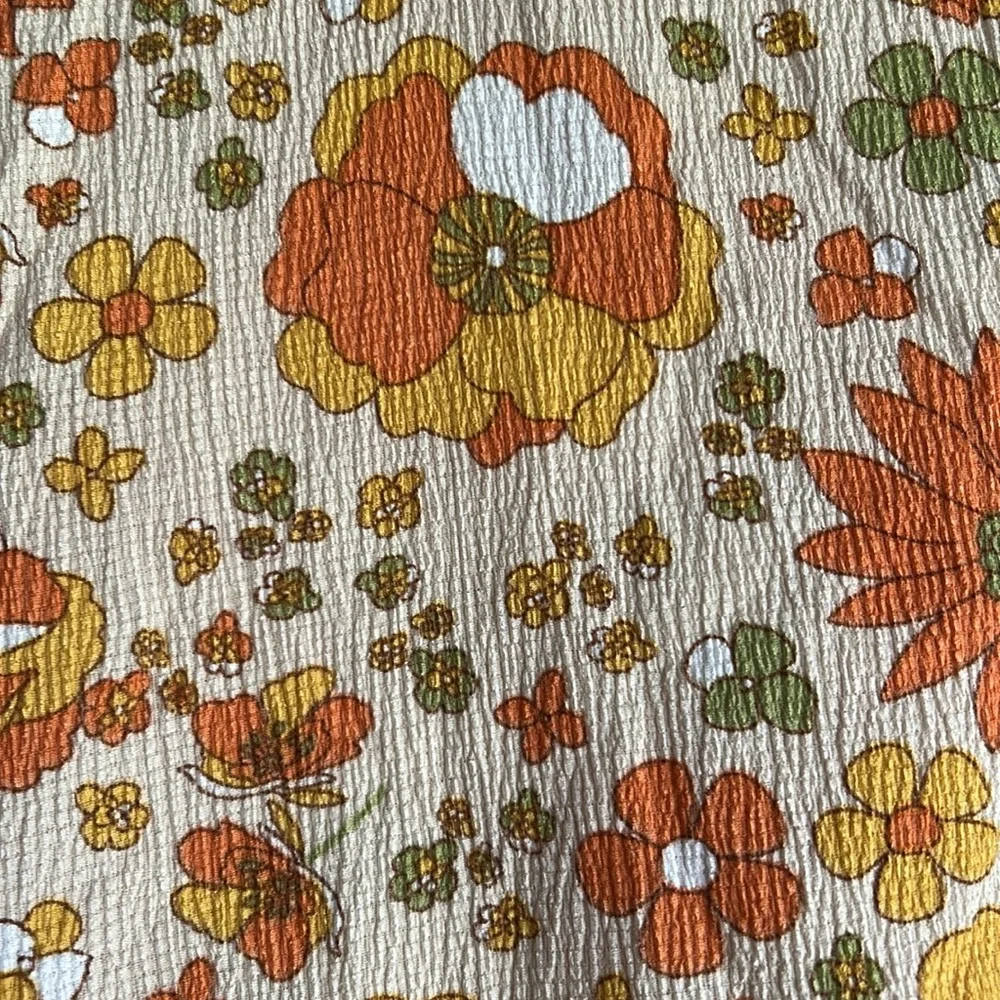 Vintage Inspired Floral Sleeveless Top - Orange and Green - Picture 2 of 9